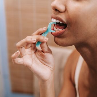 why do gums bleed when brushing